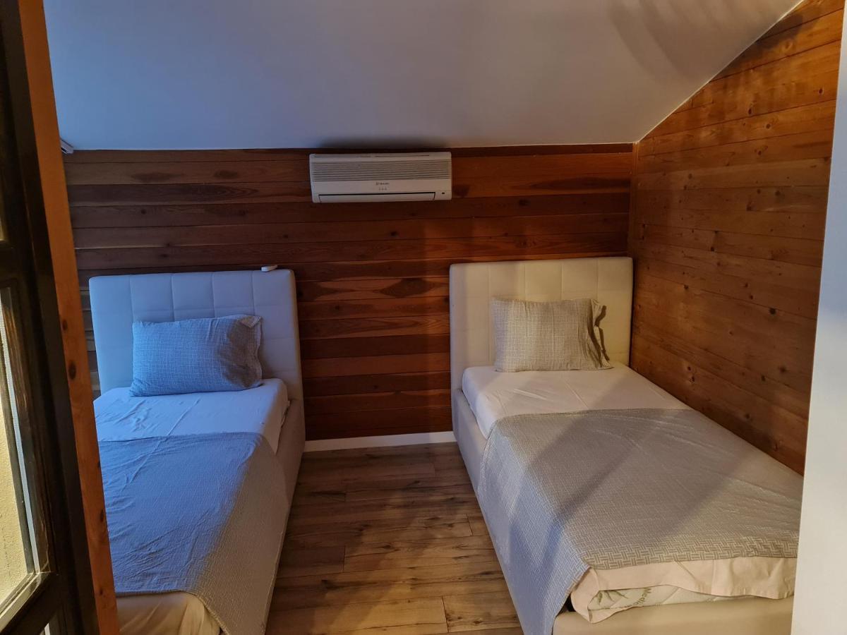 Isea Wood Villa Rrushkull  Eksteriør bilde